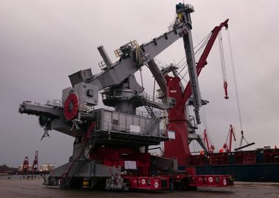 Descargadora de barcos